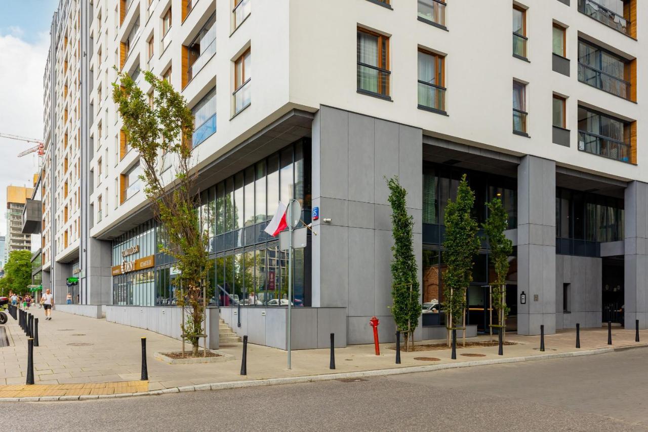 Апартаменти Beautiful With Parking Grzybowska By Renters *