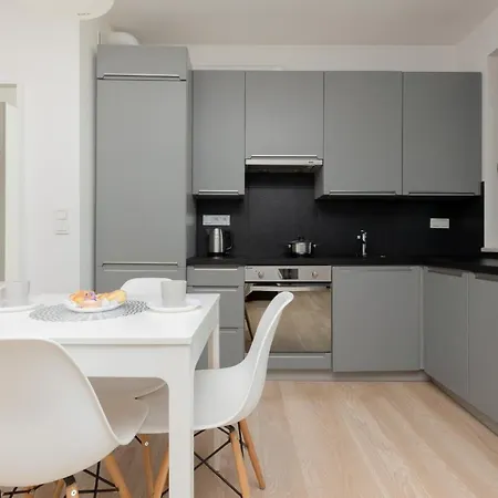 Beautiful Studio With Parking Warsaw Grzybowska By Noclegi Renters Екстер'єр фото