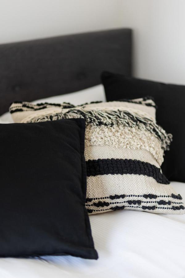 Beautiful With Parking Grzybowska By Renters Apartmán *
